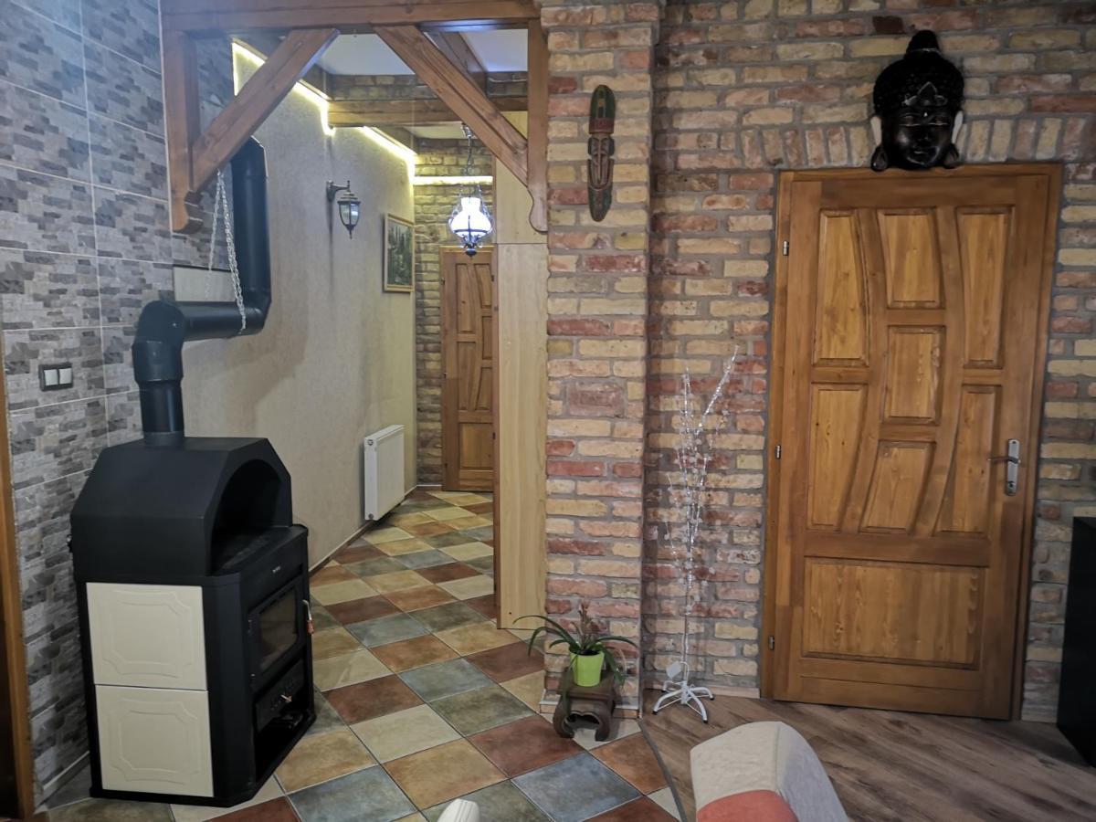 Fortuna Vendégház Kiskunhalas Exterior foto
